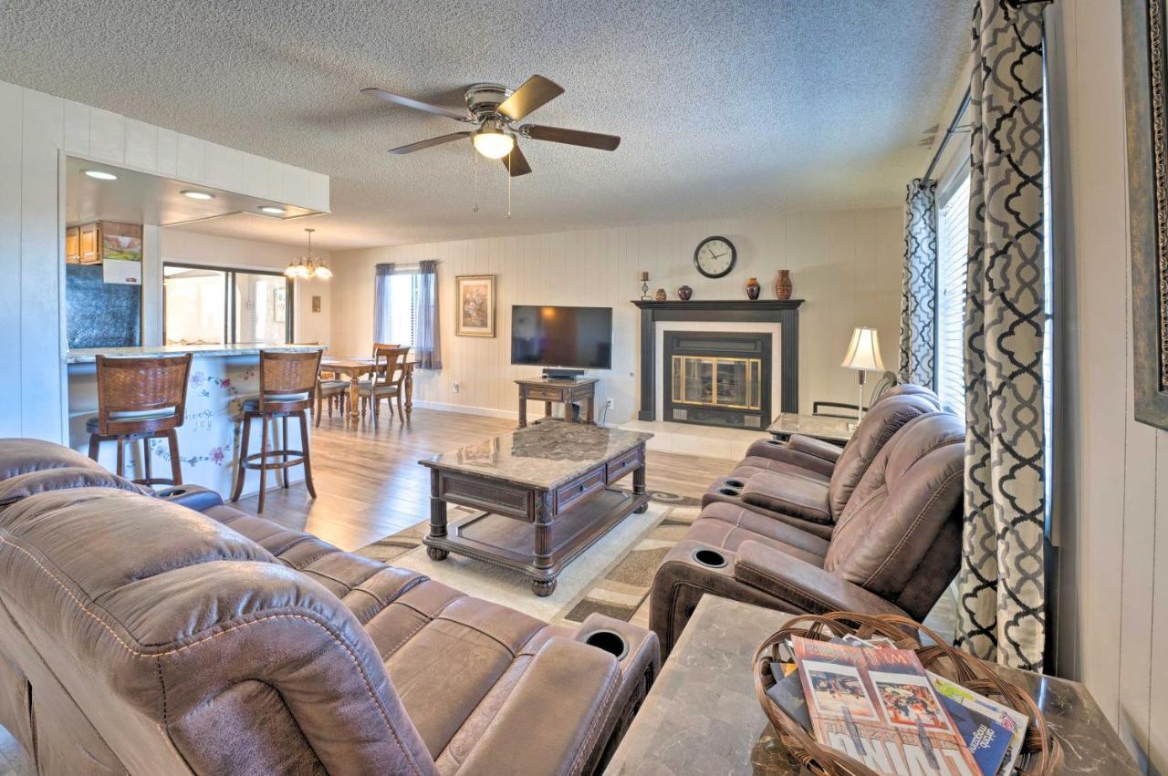 Lake Havasu Home With Pool - 2 Miles To Waterfront! 哈瓦苏湖城 外观 照片