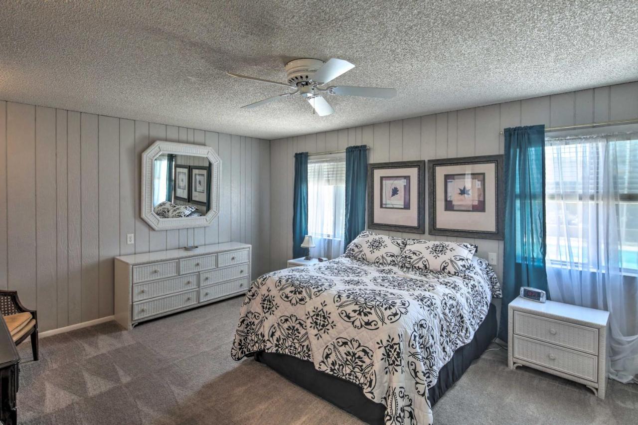 Lake Havasu Home With Pool - 2 Miles To Waterfront! 哈瓦苏湖城 外观 照片