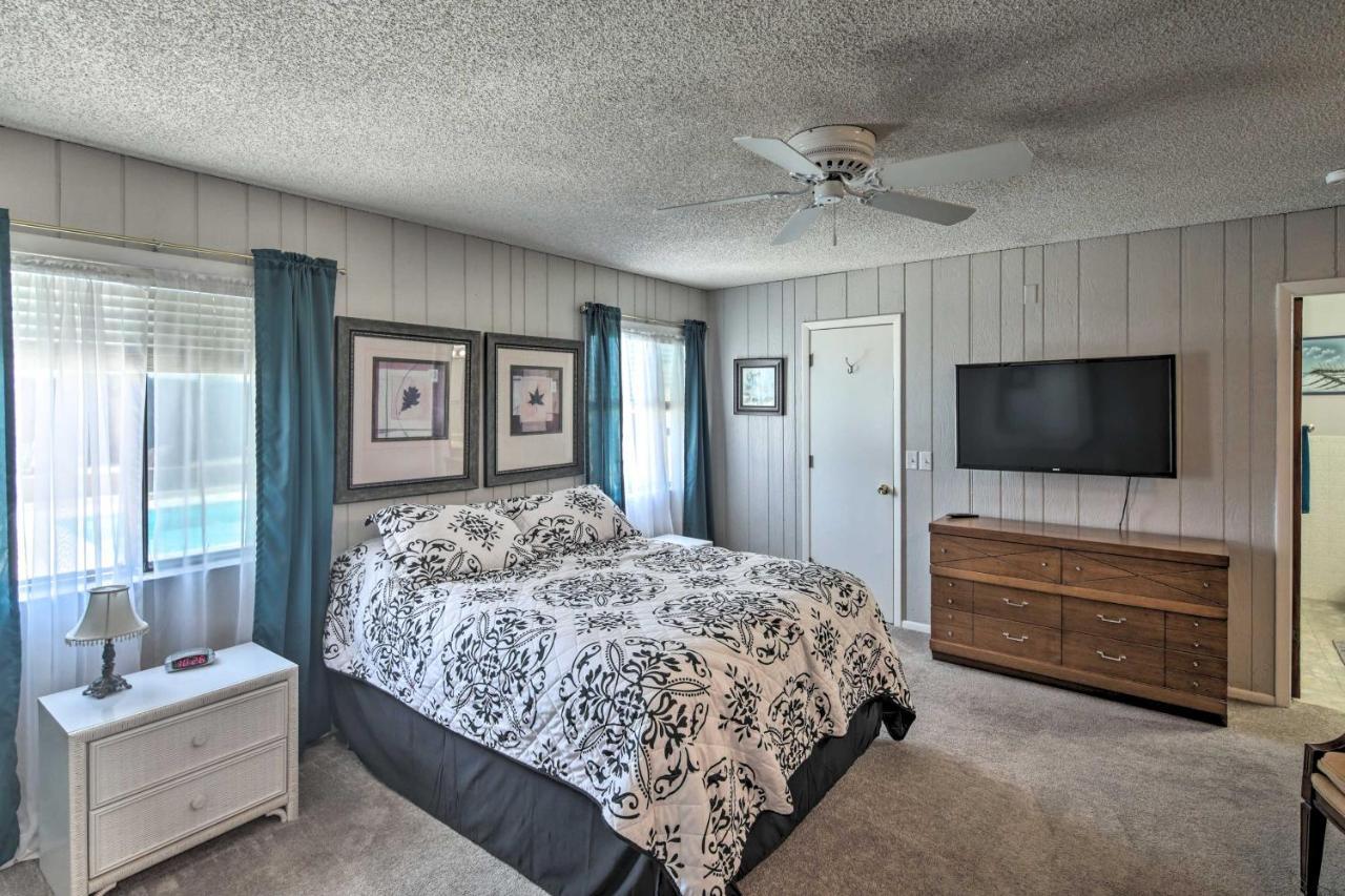 Lake Havasu Home With Pool - 2 Miles To Waterfront! 哈瓦苏湖城 外观 照片